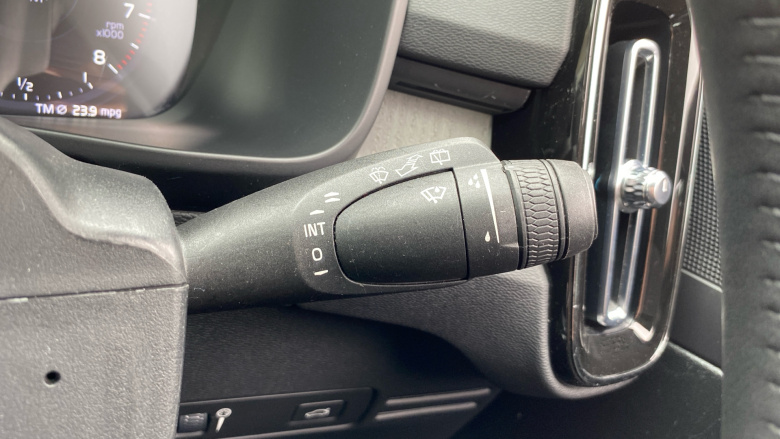 Volvo Xc40 1.5 T3 [163] Inscription Pro 5dr Geartronic Petrol Estate